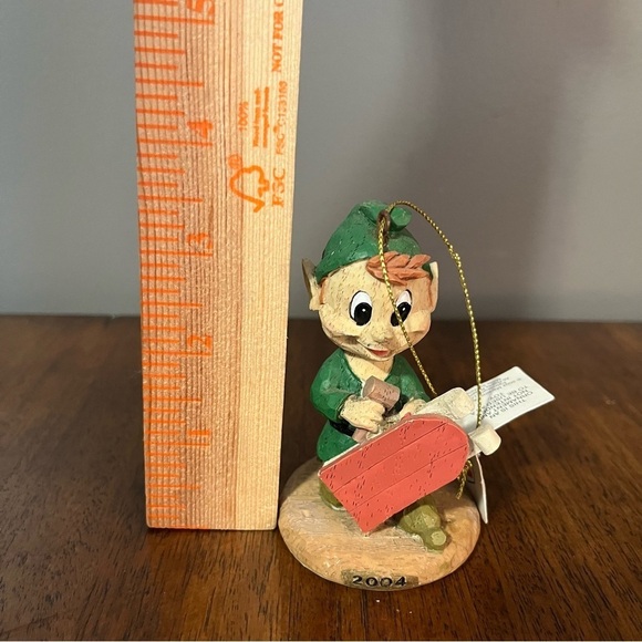 MARATHON OIL ELF WITH SLED CHRISTMAS ORNAMENT 2004 SERIES - Picture 9 of 10